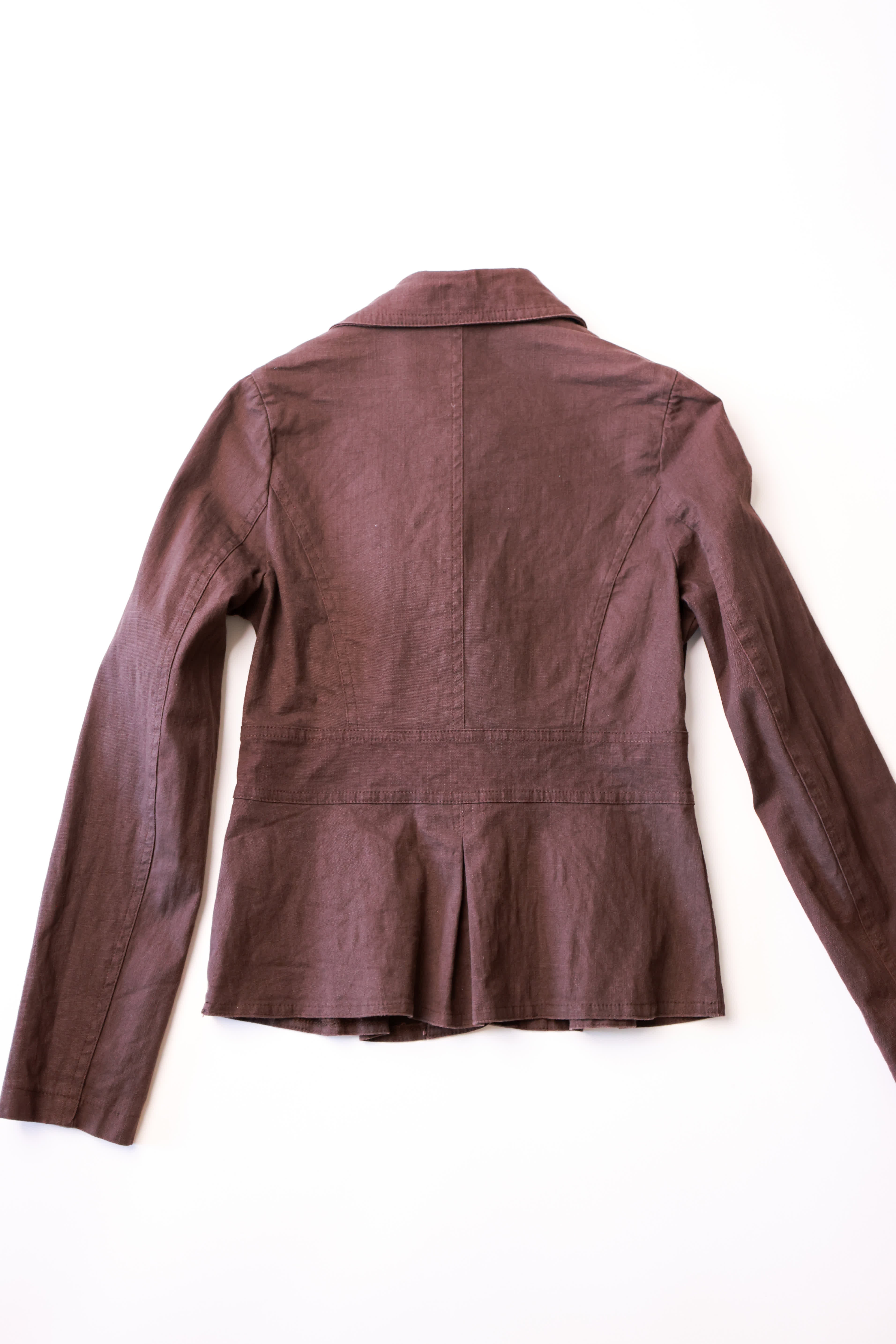 Classic Buttoned Stretch Blazer in Coffee Brown