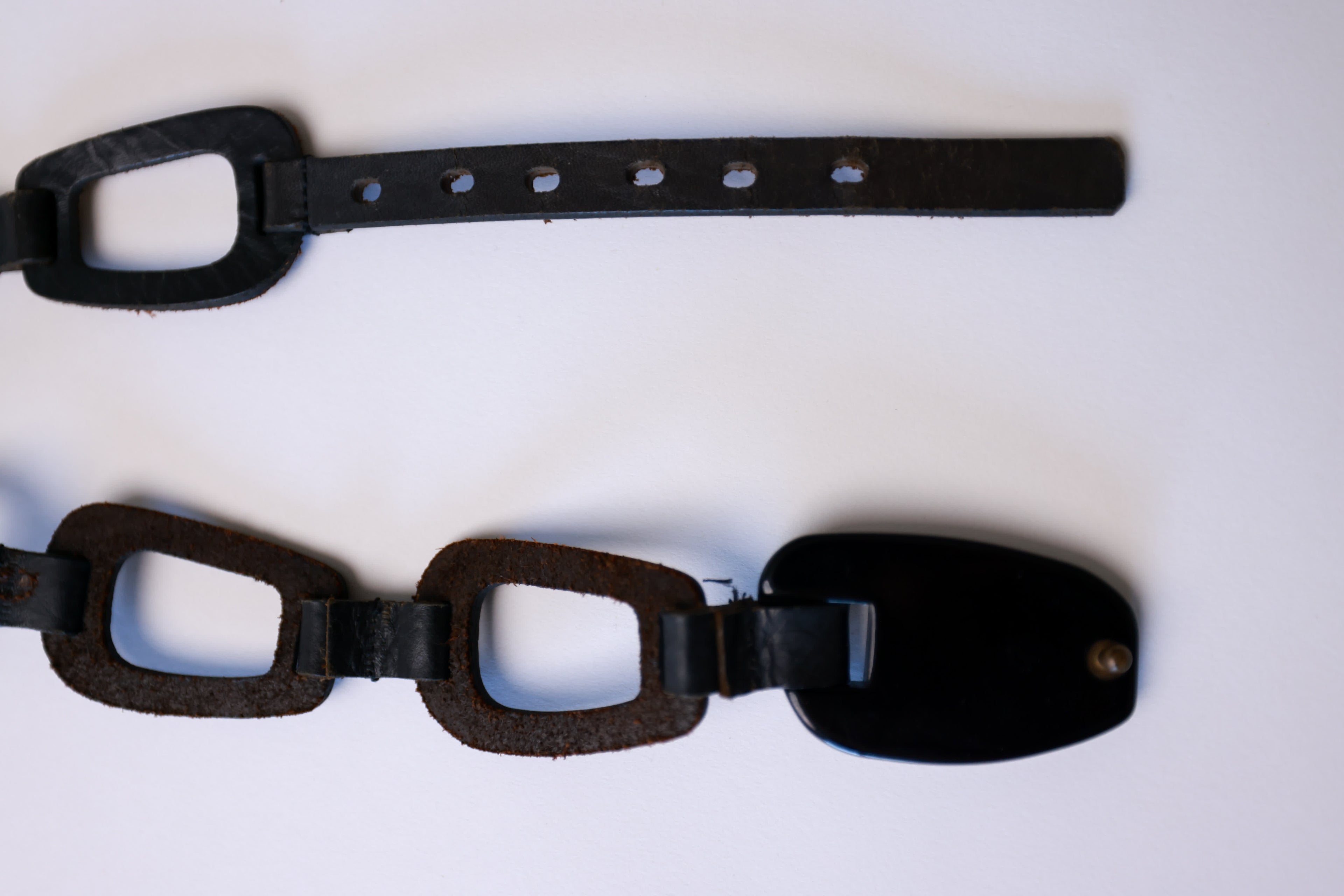Leather Belt with Round Ring Buckle