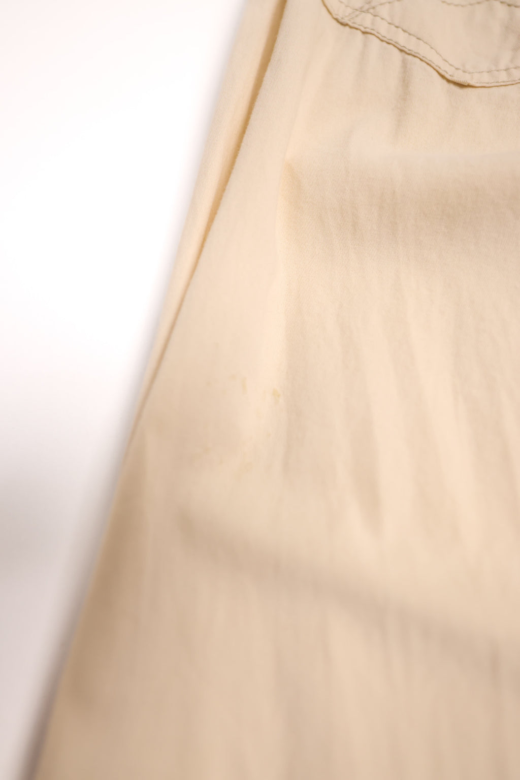 Sportmax Off-White Cropped Pants with Side Button Details