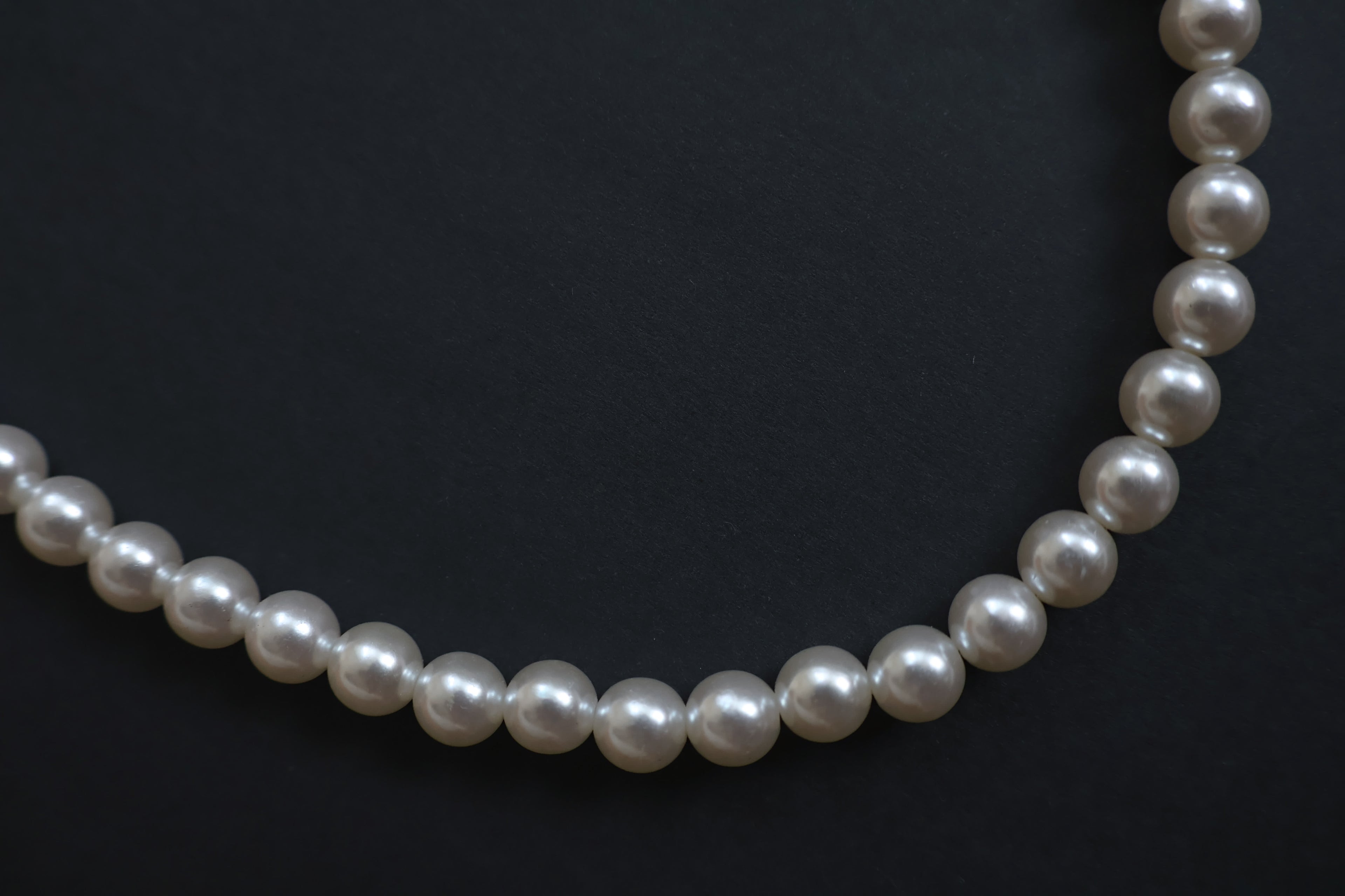 Classic Elegant 8mm Pearl Necklace | 40cm Choker Length
