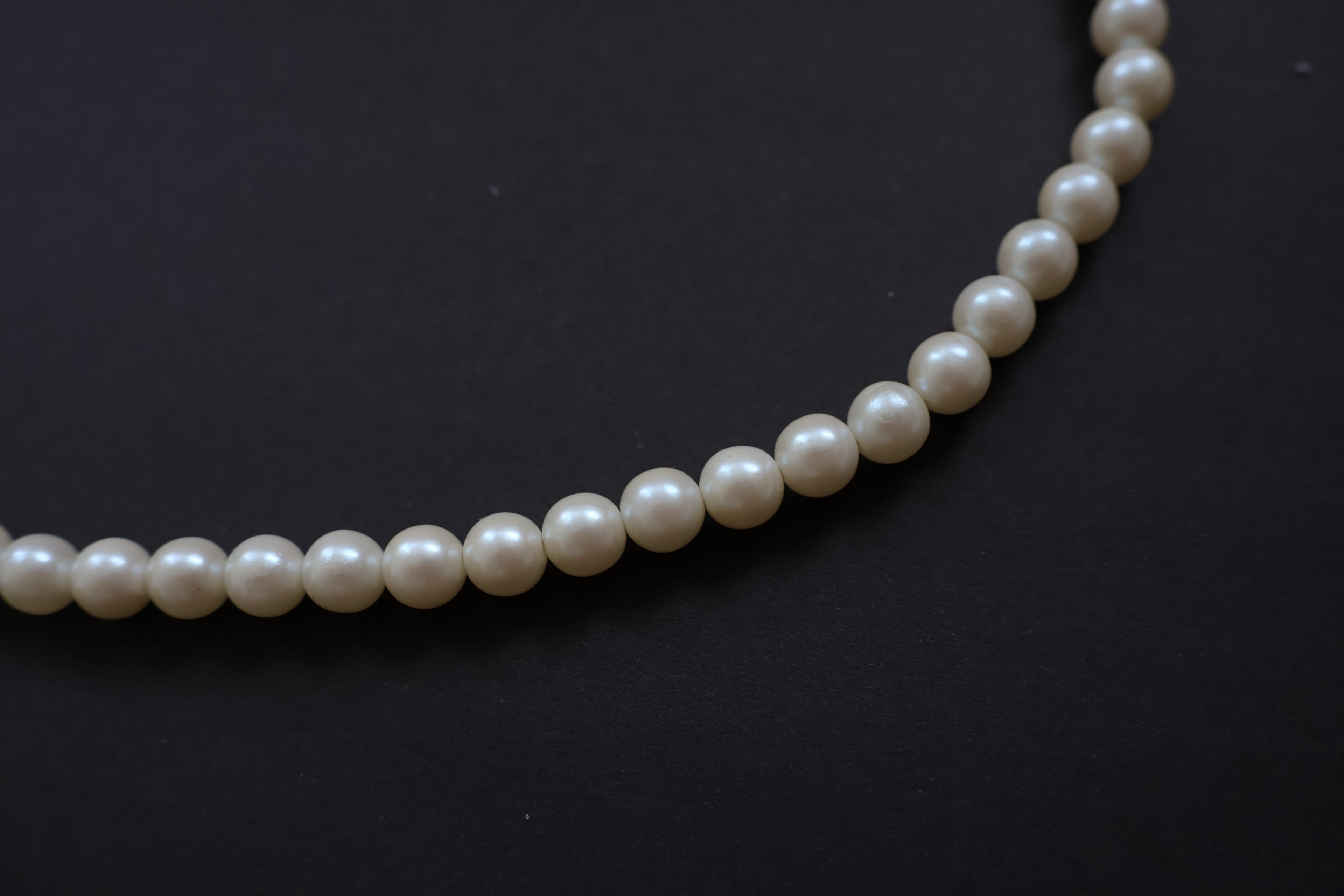 Classic Elegant 7mm Pearl Necklace | 43cm Choker Length