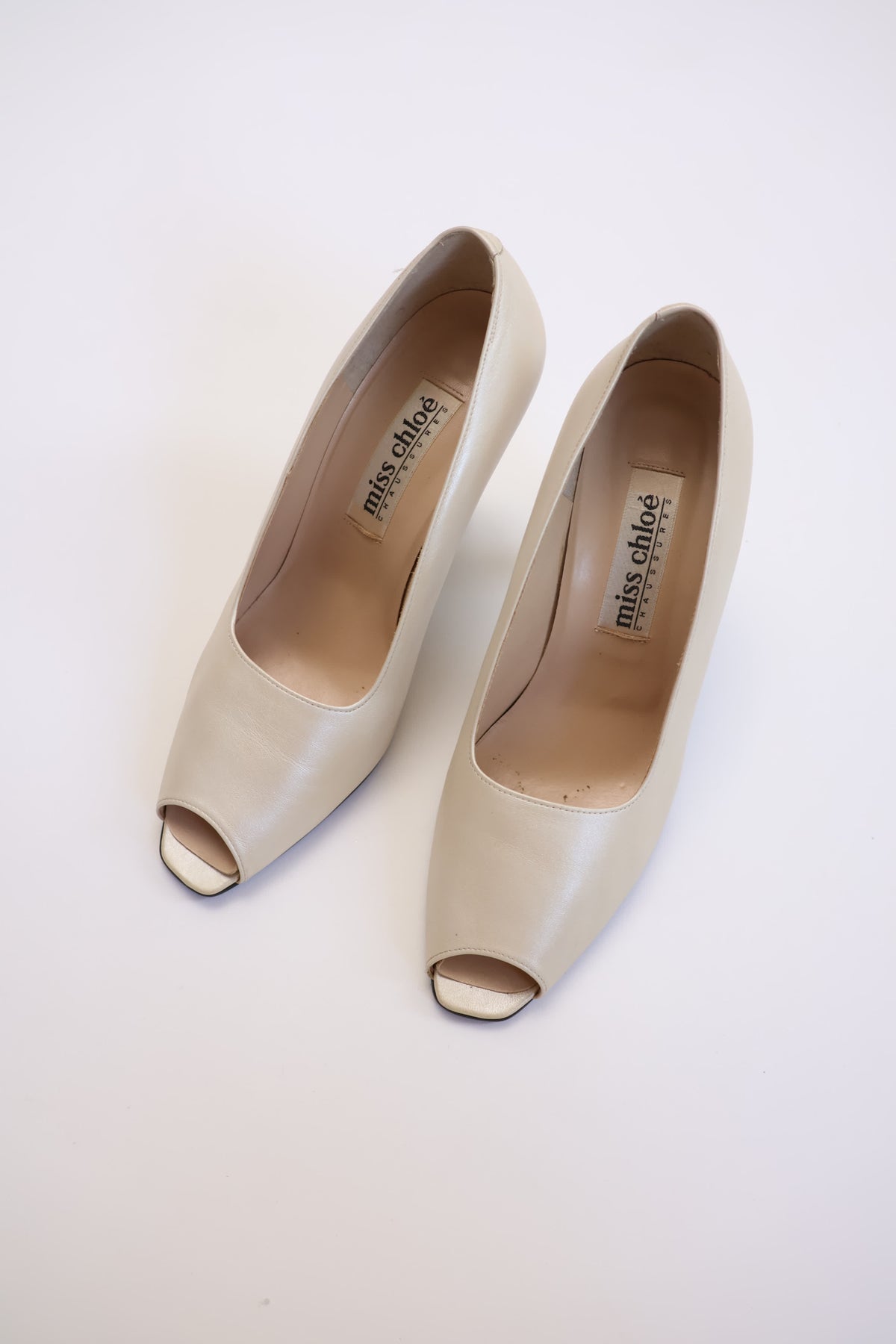 Chloé Off-White Open-Toe Leather Heels