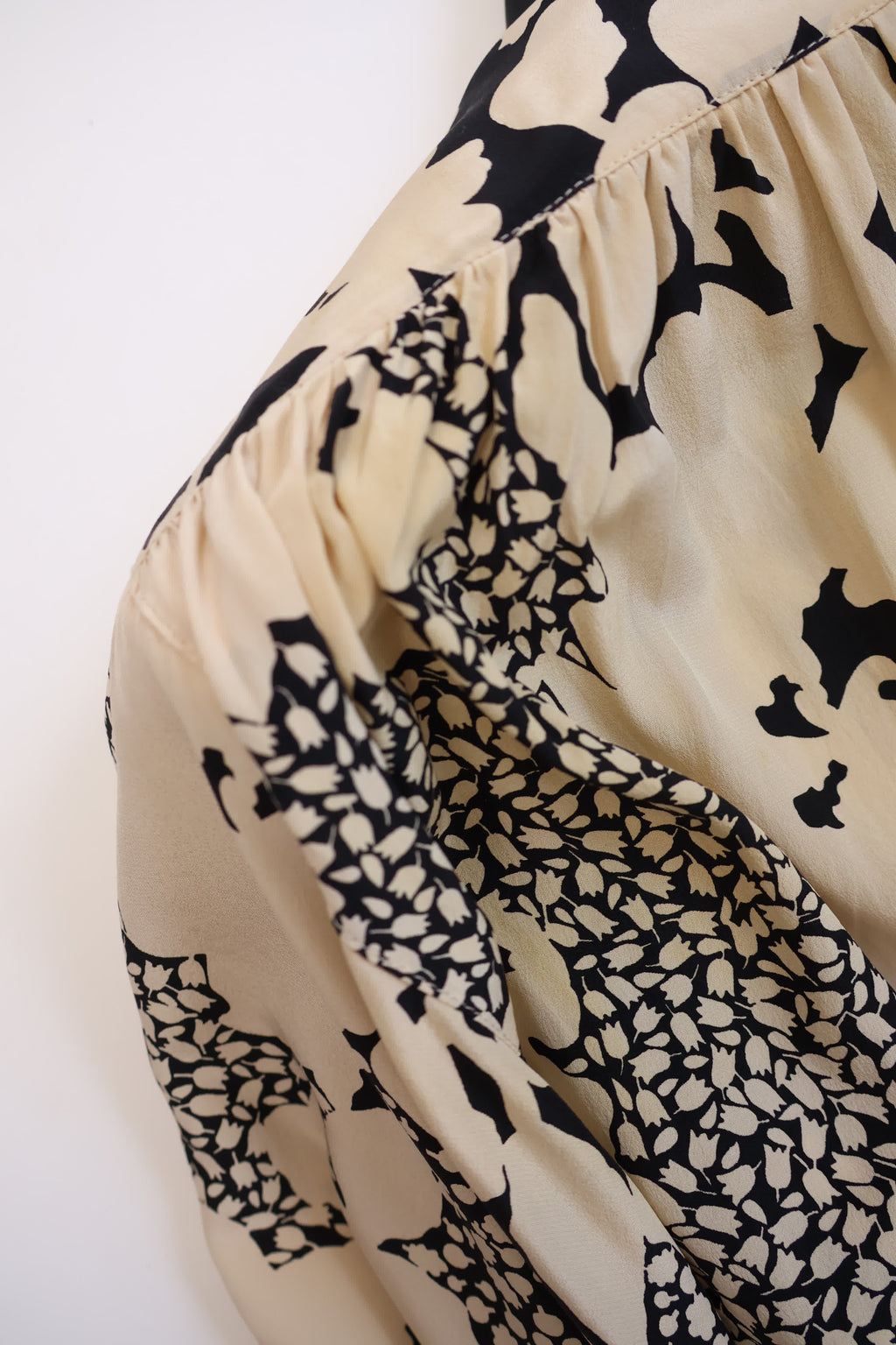 Genny Floral Shoulderpad Dress